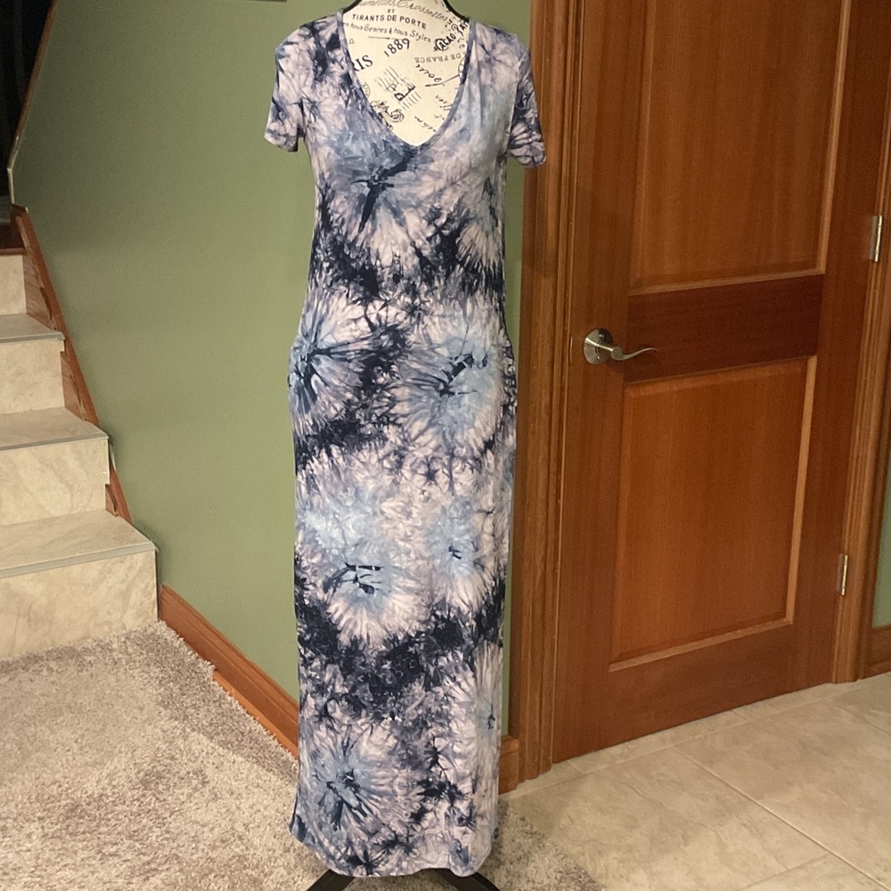 Olivia Rae Tie-Dye Maxi Dress - Navy and White, Sz S